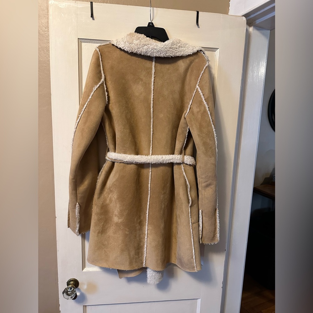 Jacket - Picture 2 of 3